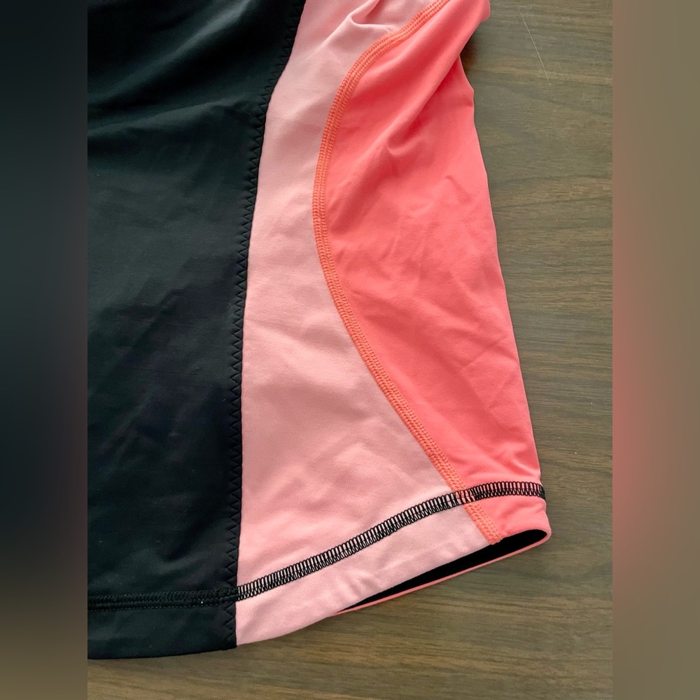 Lululemon Cardio Kick Tank— Size 8 - Picture 6 of 16